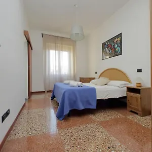 https://silvanos-home-in-rome.it-romehotels.com